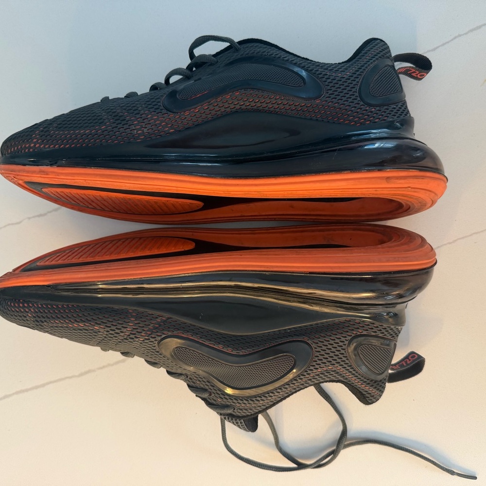 Nike AirMax 720 Orange and Black - Picture 8 of 8